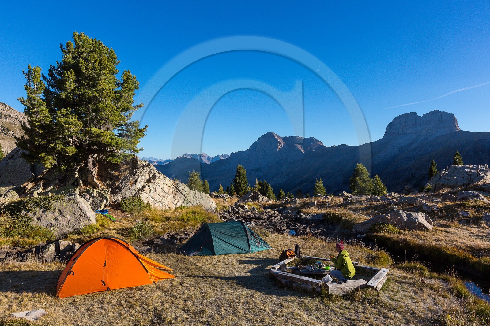 Vallon du Laverq, lac et tourbière Les Eaux-Tortes