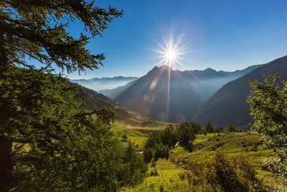 Vallée de l'Ubaye, du col d'Allos, le Chapeau de Gendarme et le Brec Second