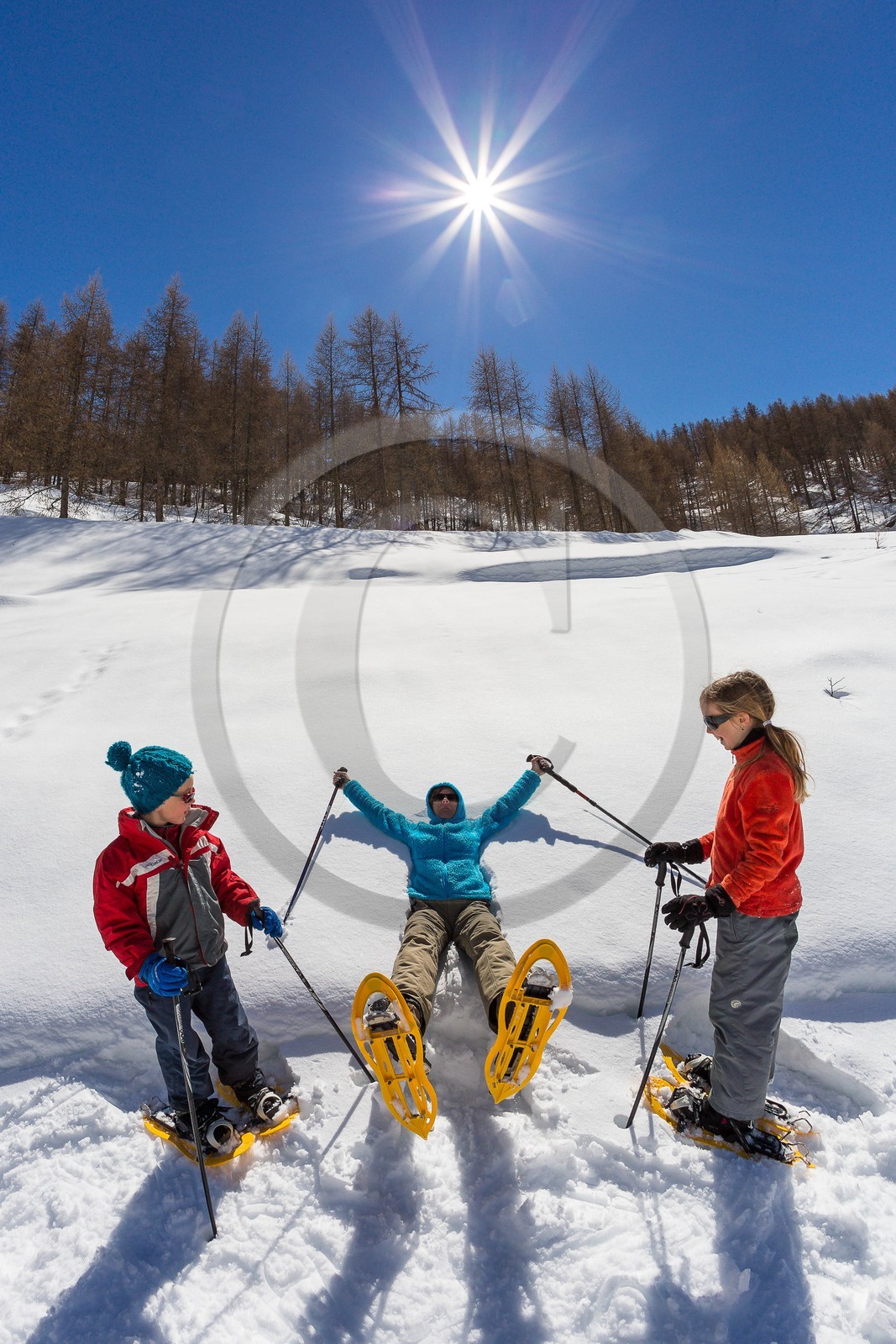 Crévoux, randonnée famille en raquettes à neige
