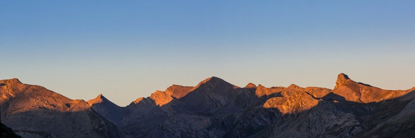 Vallon du lauzanier, la Tête de l'Enchastraye, le Rocher des Trois Evèques, Tête de Pelouse