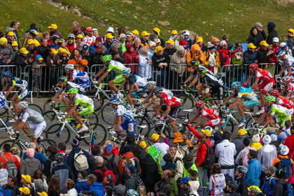 Tour de France 2011, arrivée au sommet du col du Galibier (altitude 2 6421 m)