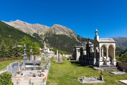 Saint-Paul-sur-Ubaye, hameau de Tournoux