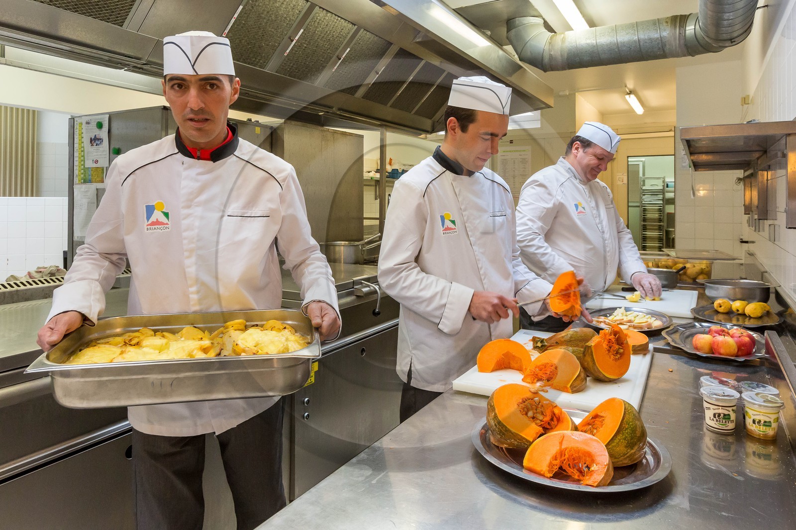 Briançon, restauration scolaire, cuisine municipale du Centre Lepoire