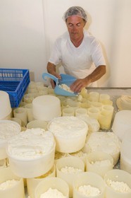 Vallée du Champsaur, fromagerie Ebrard