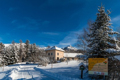 Saint-Bonnet-en-Champsaur, Chambres et table d'hôtes La Combe Fleurie