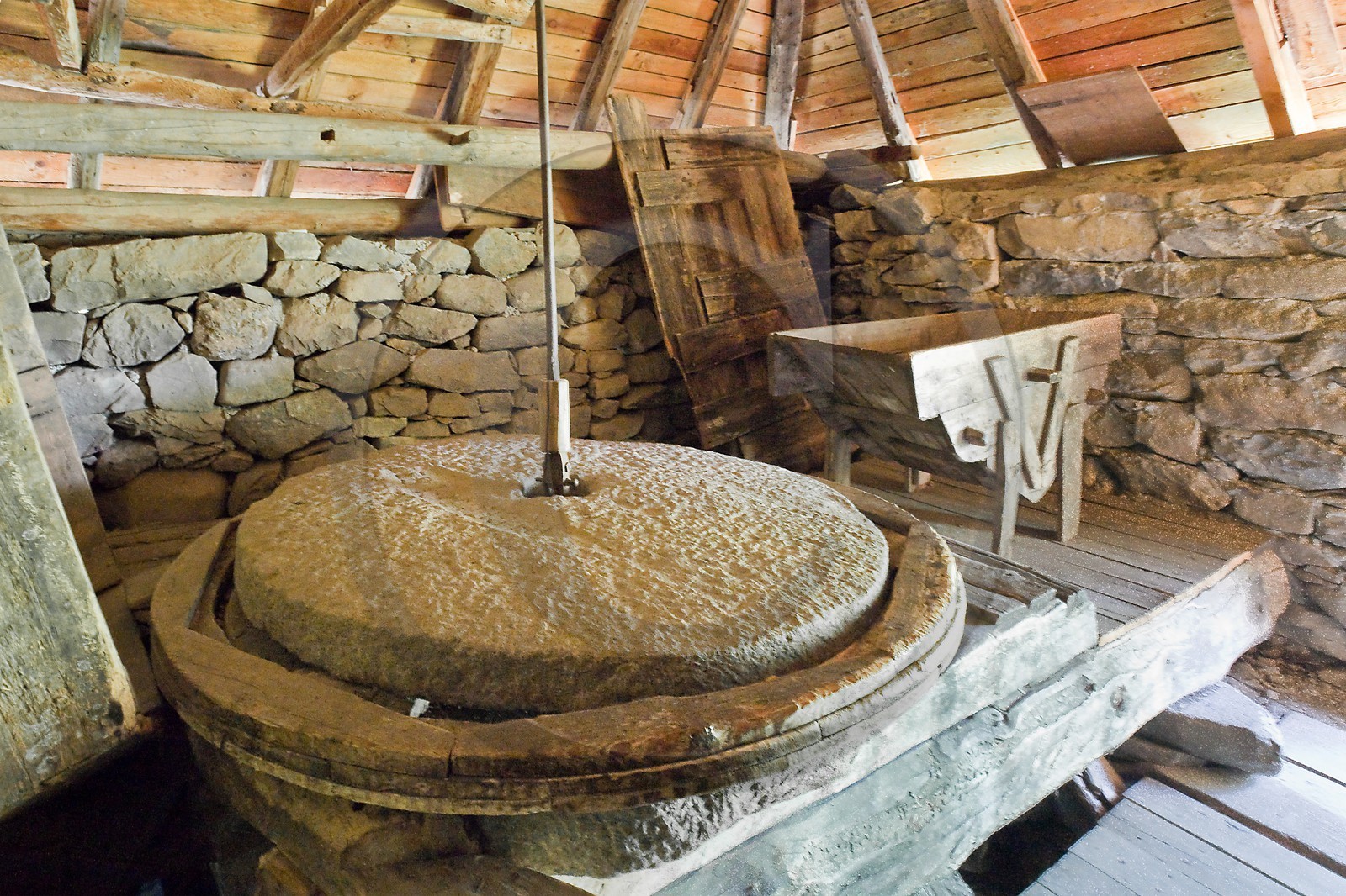 Parc national des Ecrins, village de Dormillouse, ancien moulin