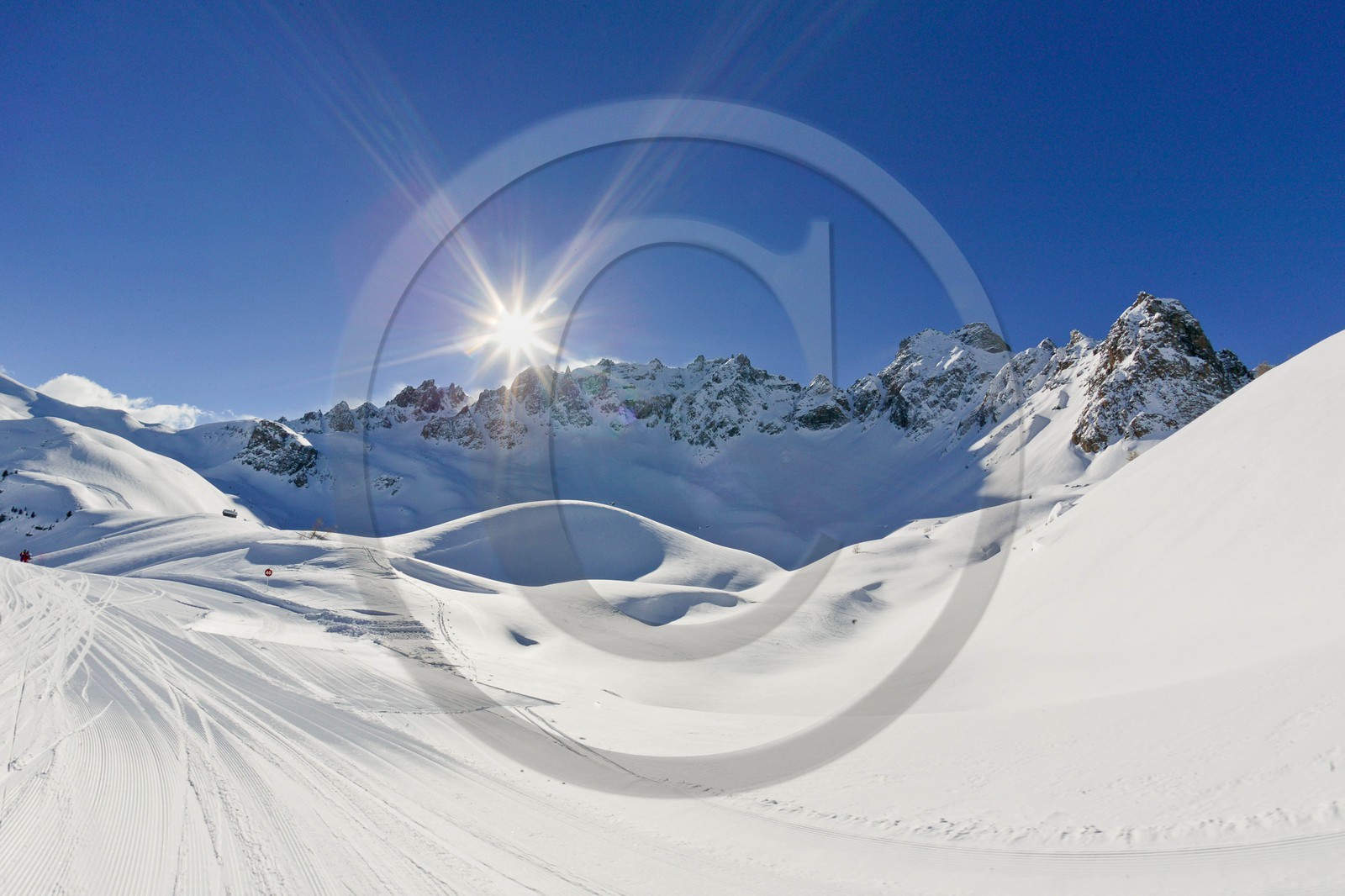 Ceillac, Lac Saint-Anne, les montagnes de Font-Sancte, Pic des  Heuvières