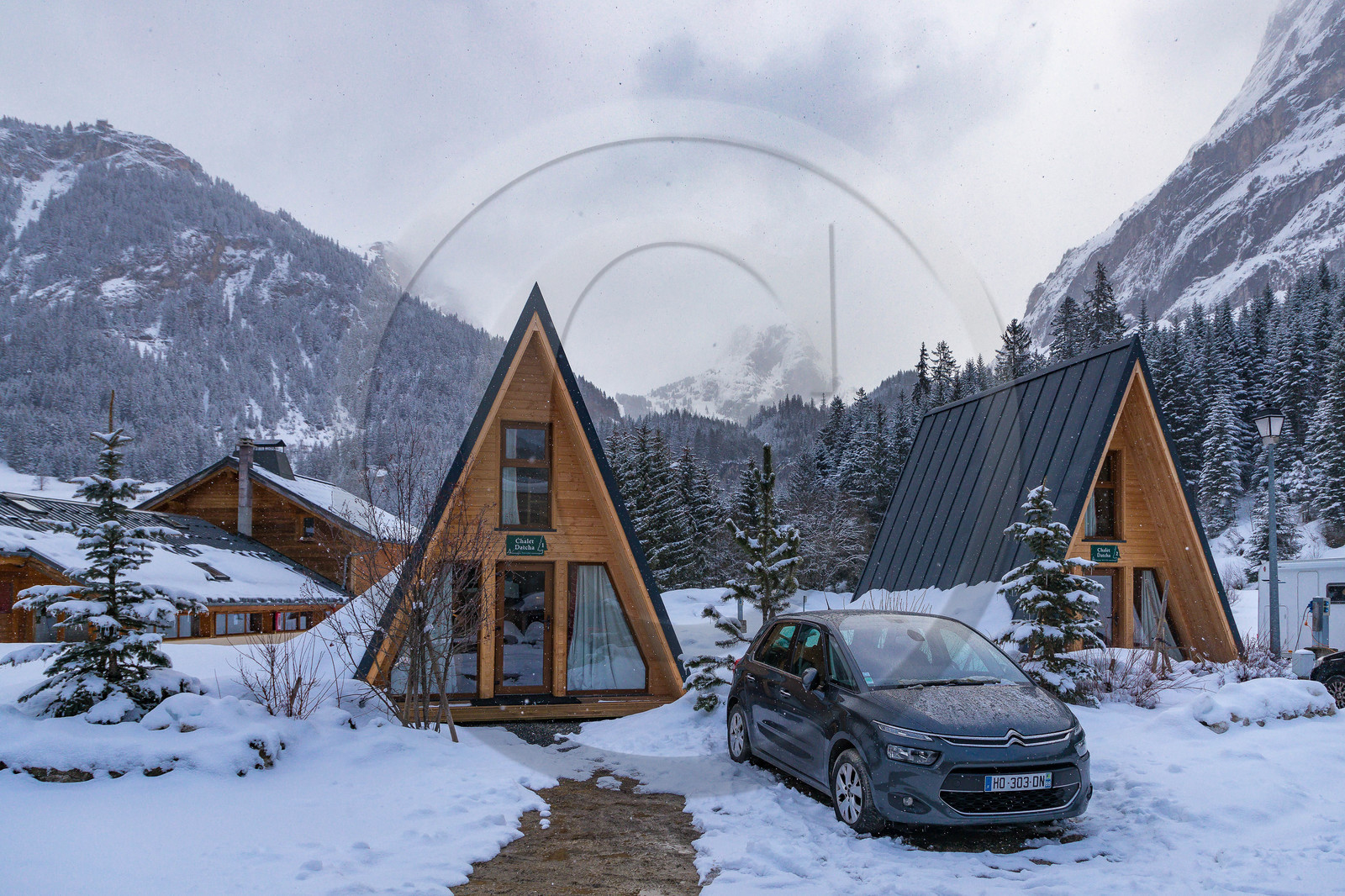 Pralognan-la-Vanoise, bouquetin en bronze