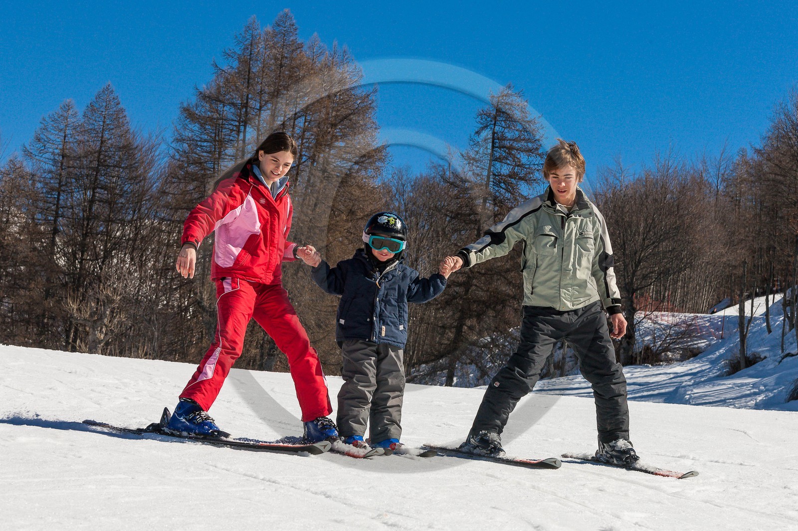 Ski enfant famille piste de ski