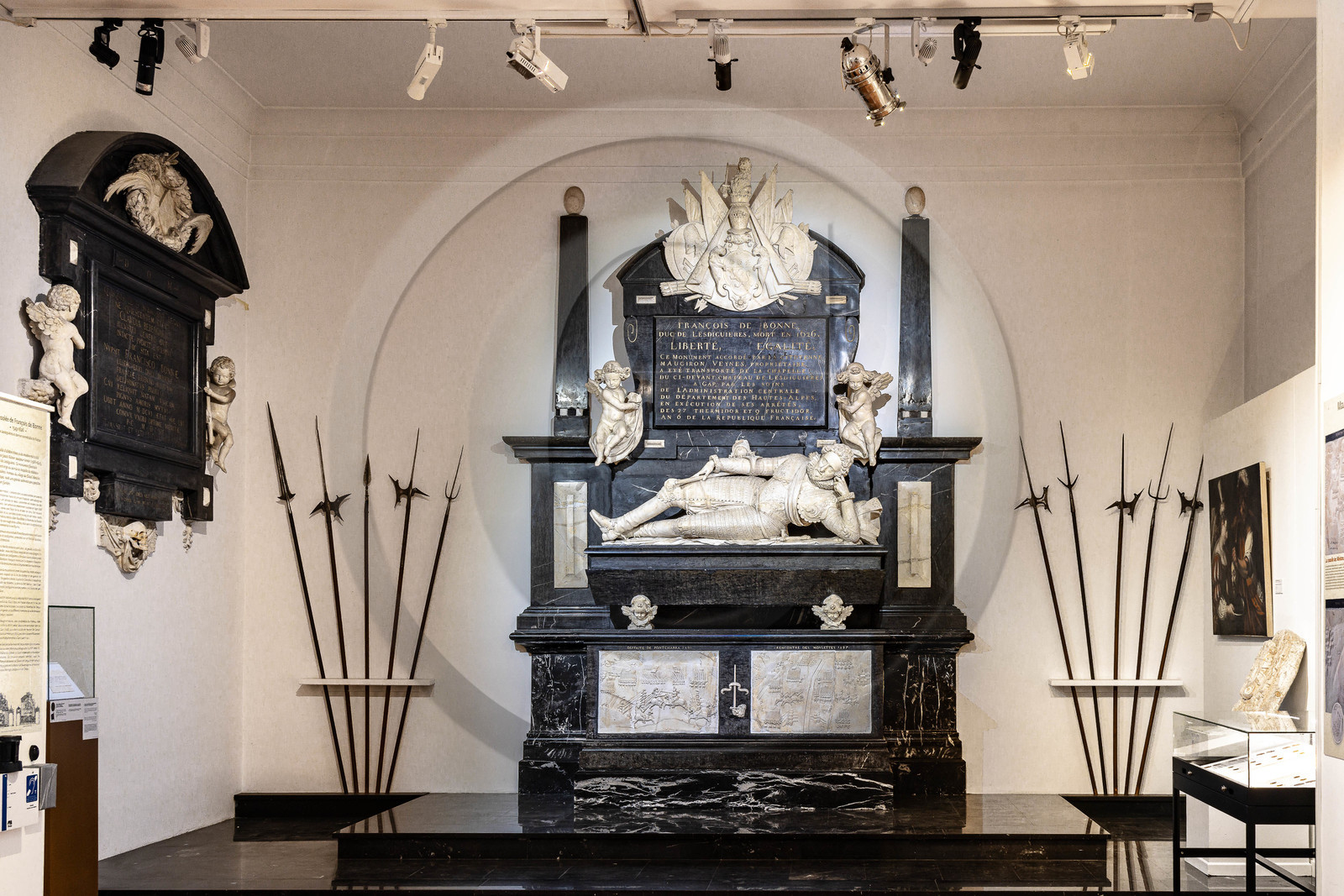 Musée Muséum départemental des Hautes-Alpes, mausolée du Duc de Lesdiguières