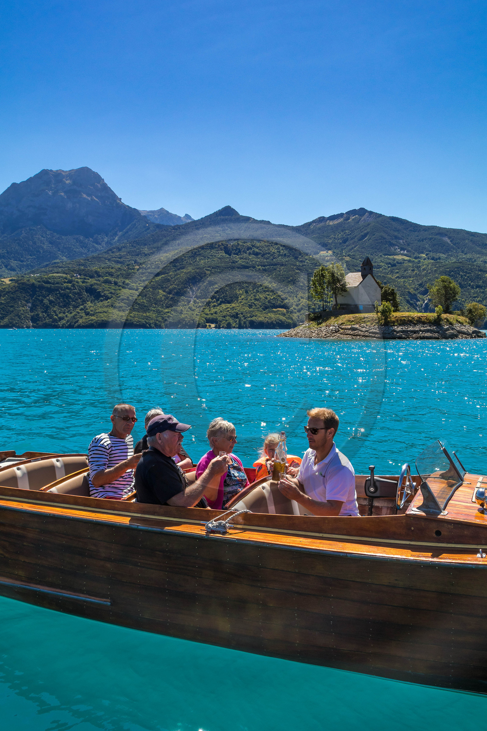 Out Emotion, Stéphane Russo, croisière en vedette en acajou