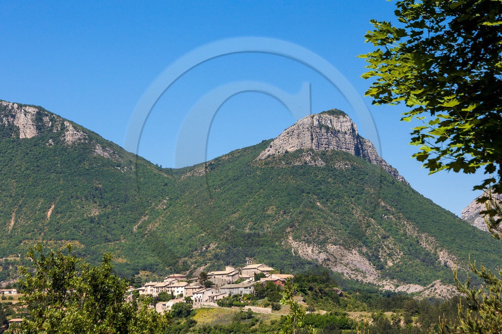 Garde-Colombe, Lagrand