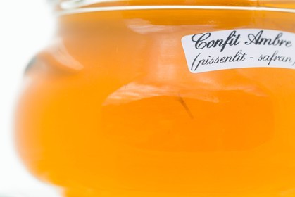 Confit ambre (gelée de fleurs de pissenlit au safran)