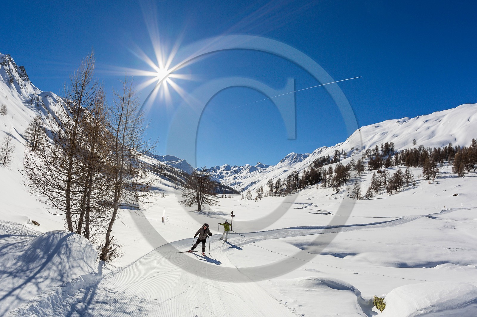Larche, col de Larche, ski de fond dans le vallon du Lauzanier