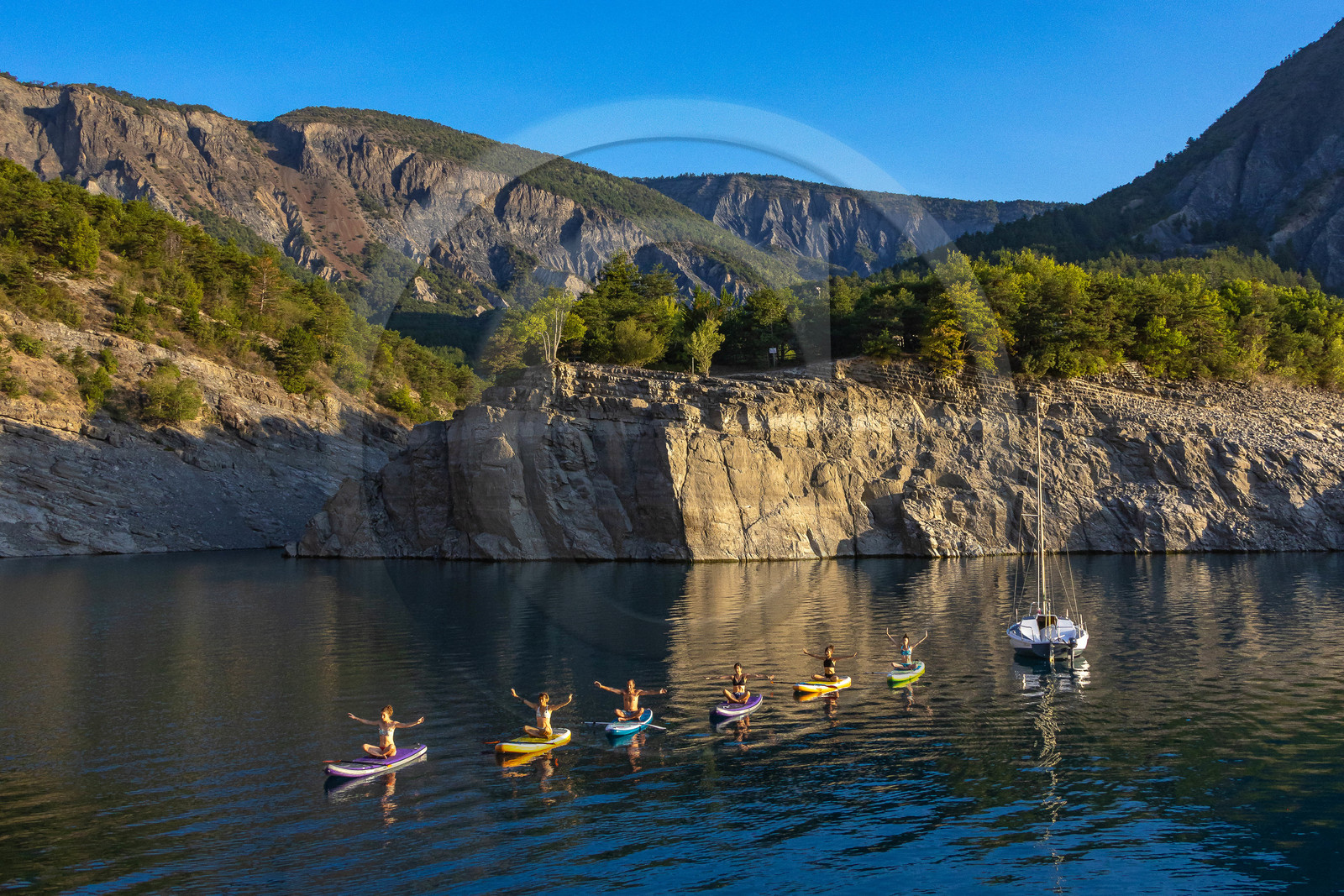 Yoga sur paddle, Serre-Ponçon Aloha