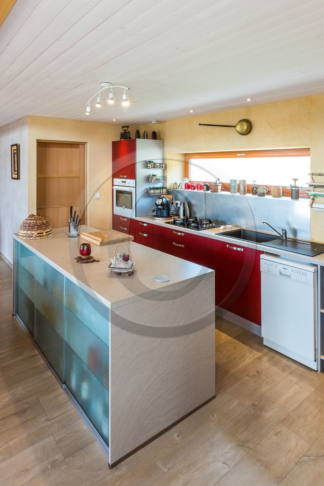 Constructeur de maison en paille