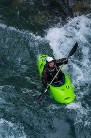 Le Lauzet-sur-Ubaye, kayak dans les gorges de l’Ubaye