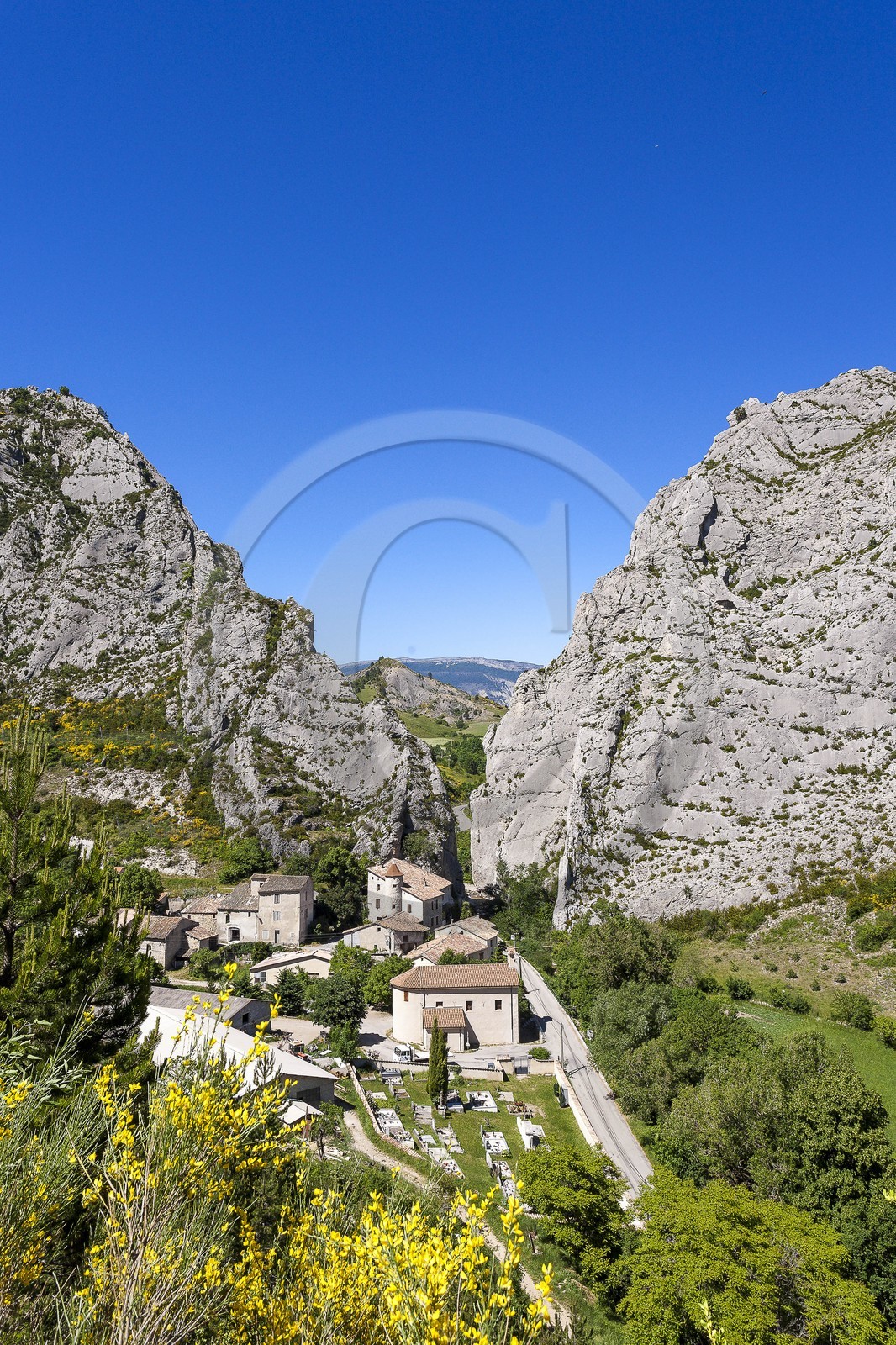 vallée du Buëch, village de Sigottier