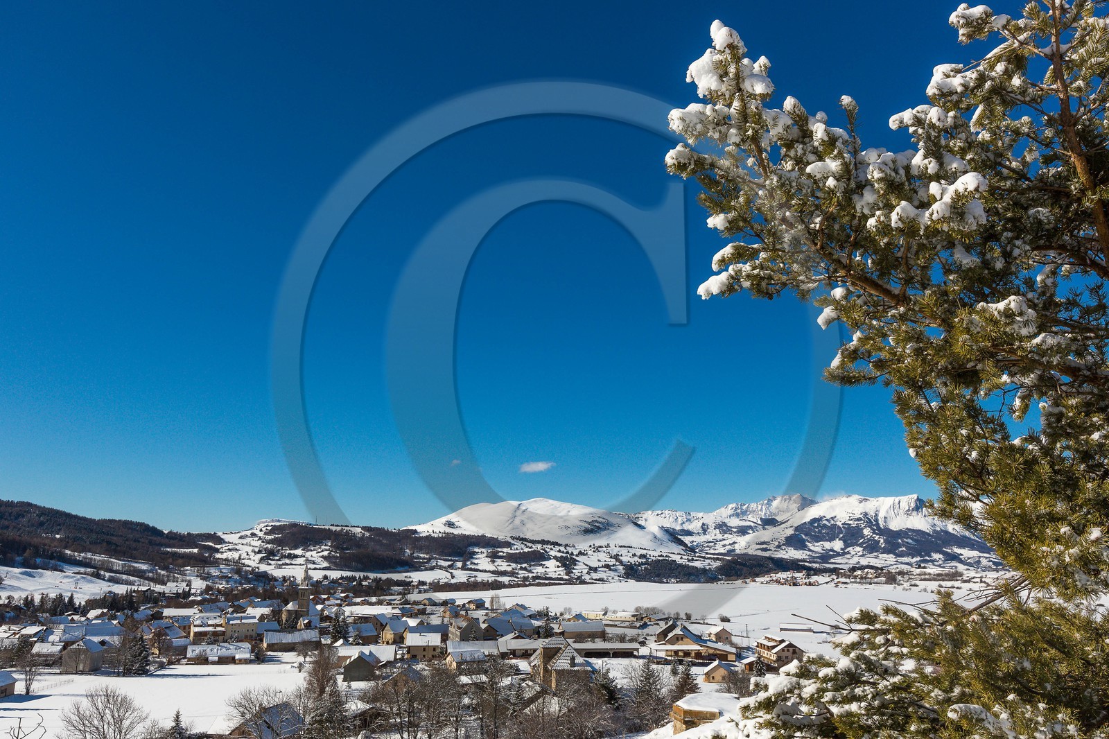 Vallée du Champsaur, station village d'Ancelle