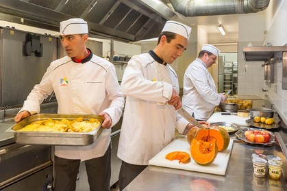 Briançon, restauration scolaire, cuisine municipale du Centre Lepoire