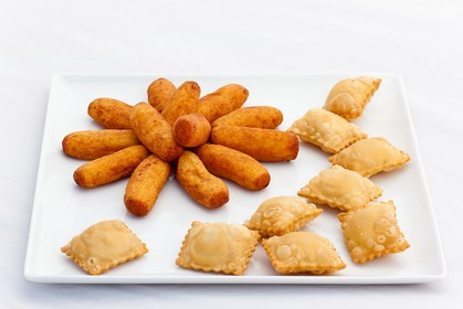 Assiette de tourtons et ravioles du Champsaur, spécialités culinaires de la vallée du Champsaur et du Valgaudemar