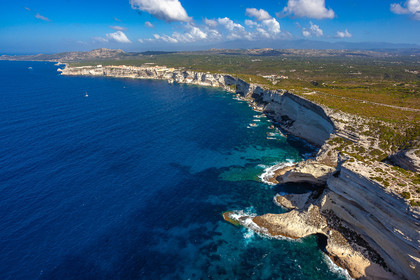 Bonifacio, falaises de calcaire