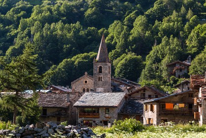Bonneval-sur-Arc, Église Notre-Dame-de-l'Assomption