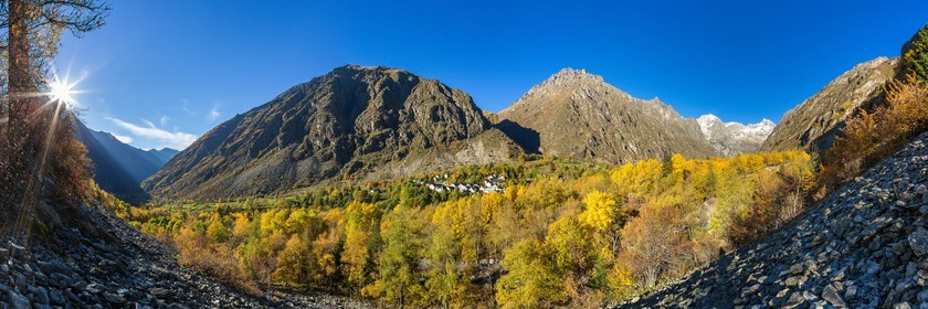 Vallée de la Bonne, village Le Désert