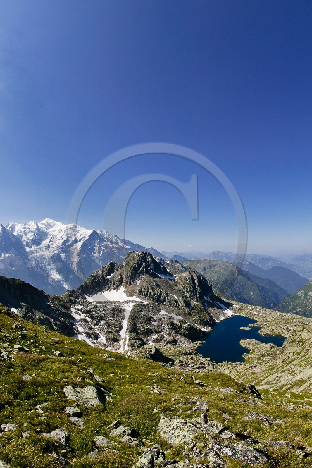 Le lac Cornu et le Mt Blanc