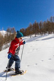 Crévoux, randonnée famille en raquettes à neige