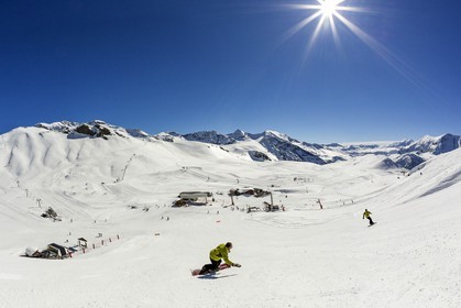 Station de ski d'Orcières 1850,  snowboard sur pistes