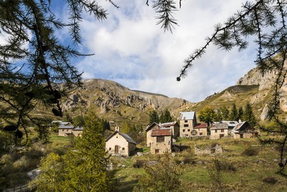Vallée de la Tinée, Roubion,  hameau de Vignols