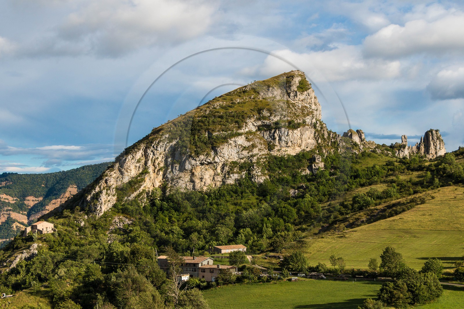 Saint-Geniez, rocher de Dromont,