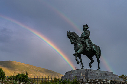 Laffrey, Statue et route Napoléon