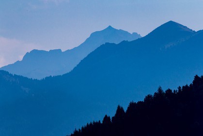 Les Monges, du col de la Pinée