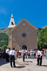 La fête de la Sainte-Anne à Prapic, fin juillet, danses locales, rigodon