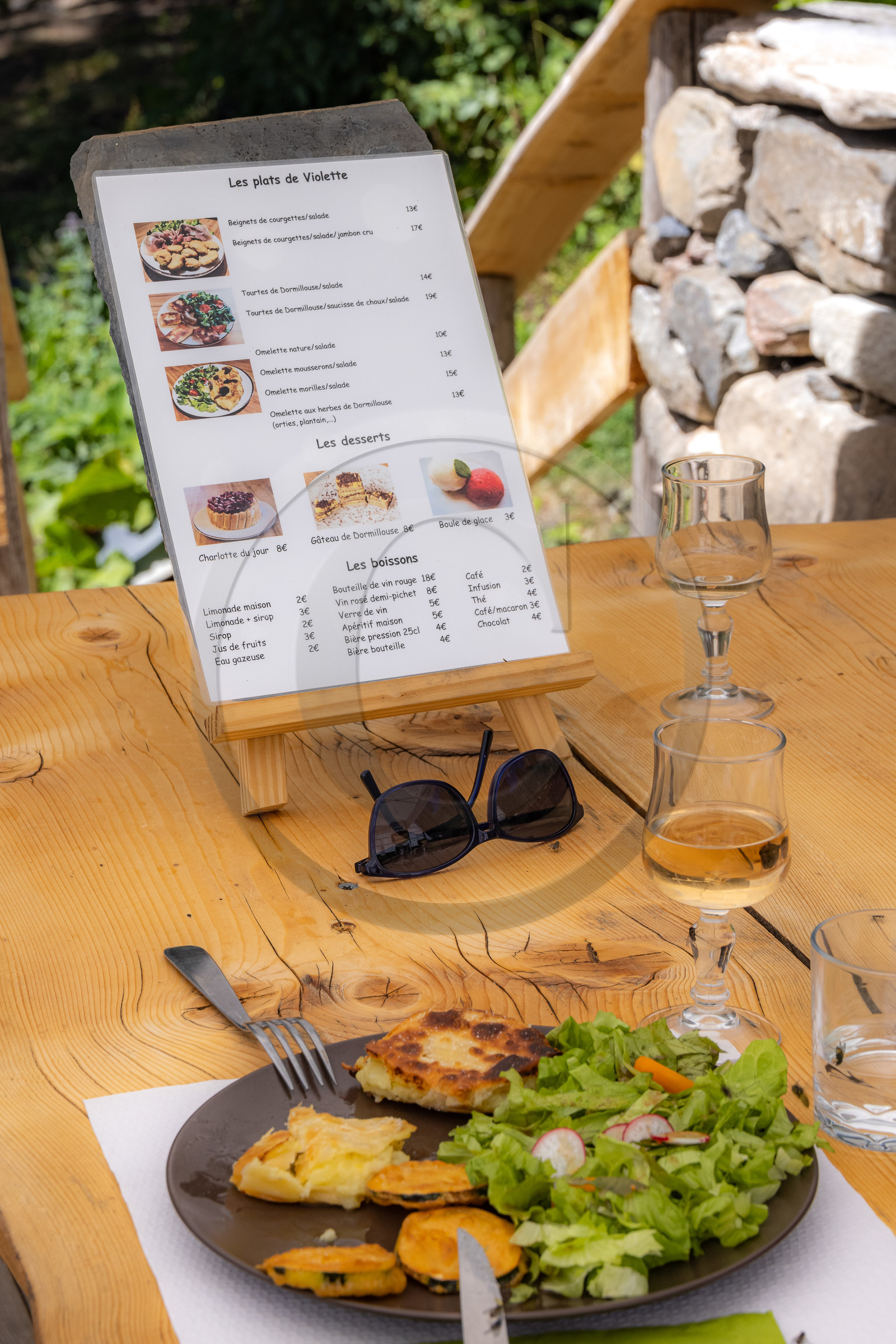 L'Ecrin de Violette, Chambres et table d'hôtes