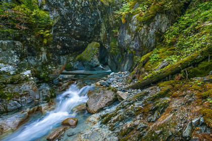 Réserve naturelle des Contamines-Montjoie, Pont naturel, torrent du Bon Nant