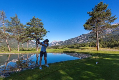 Barcelonnette, Golf de Bois-Chenu