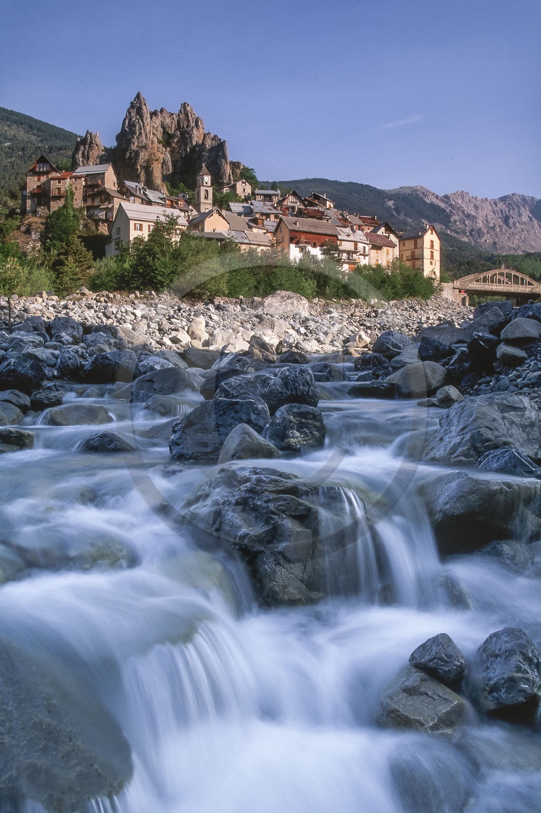 Vallée de la Roya, Parc national du Mercantour, village de Péone