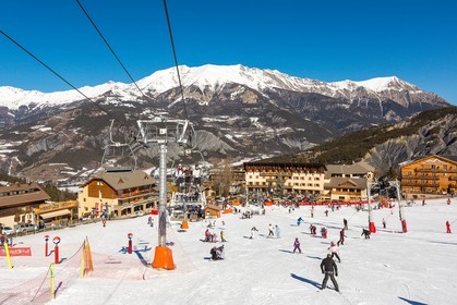 La station de ski Sauze Super-Sauze est une station village située entre 1400 et 2400 m