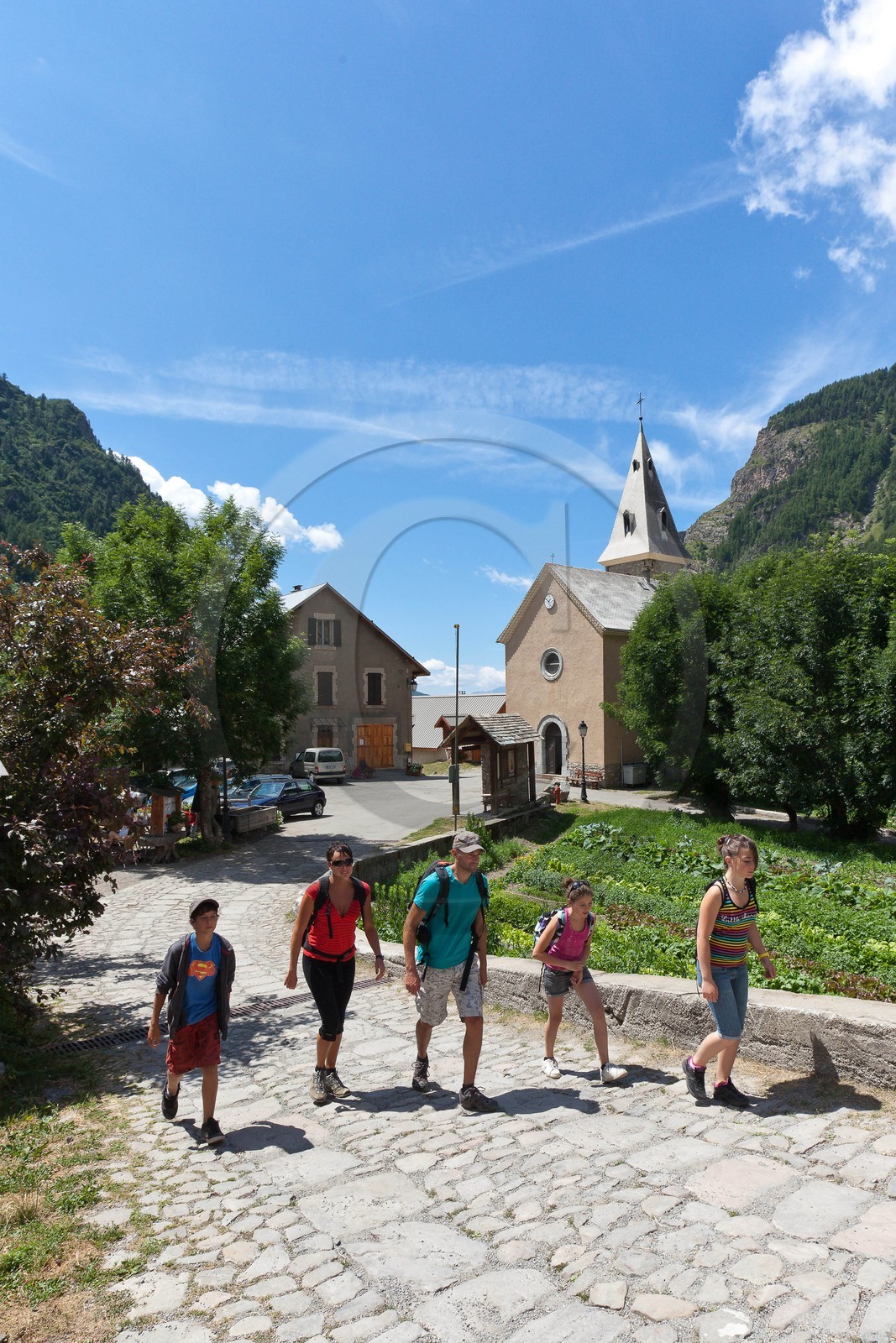 Randonnée au départ du village de Prapic