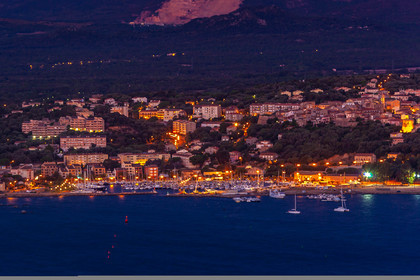 Porto-Vecchio, le port la nuit