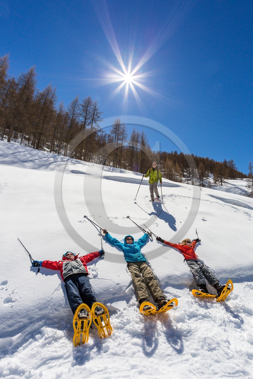 Crévoux, randonnée famille en raquettes à neige