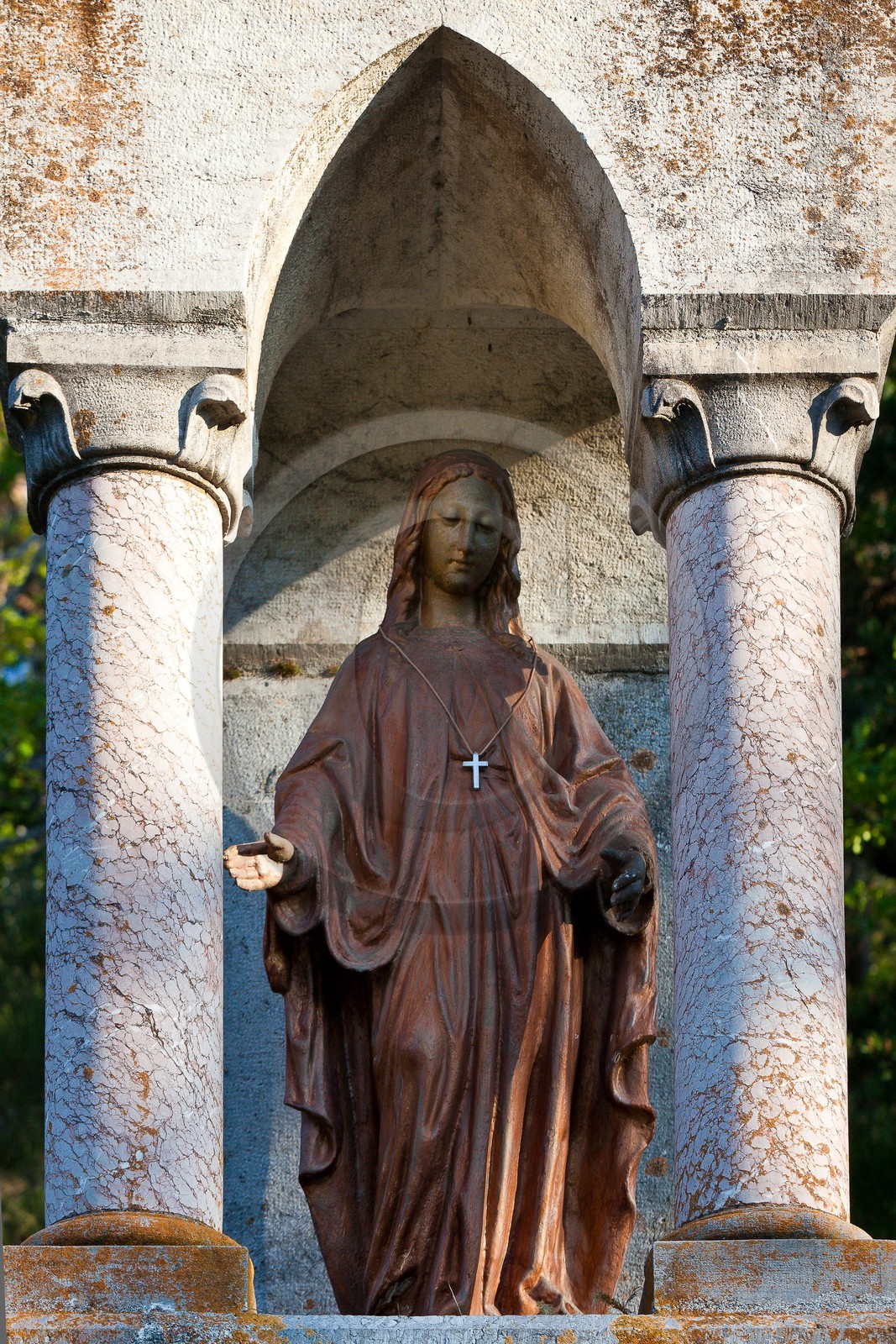 L'oratoire de l'ange est l'endroit où Benoîte a été transportée par l'ange, col de l'Ange