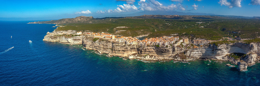 Bonifacio, falaises de calcaire