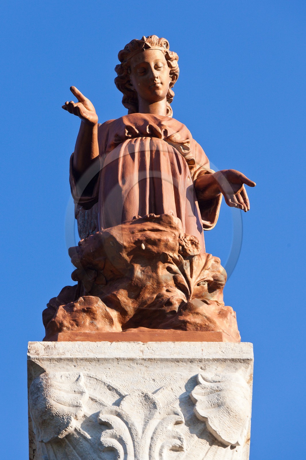 L'oratoire de l'ange est l'endroit où Benoîte a été transportée par l'ange, col de l'Ange