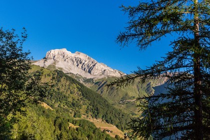 Vallée de l'Ubaye, du col d'Allos, la Grande Séolane