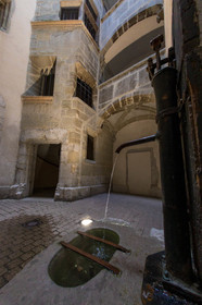 Cour d'un hôtel particulier