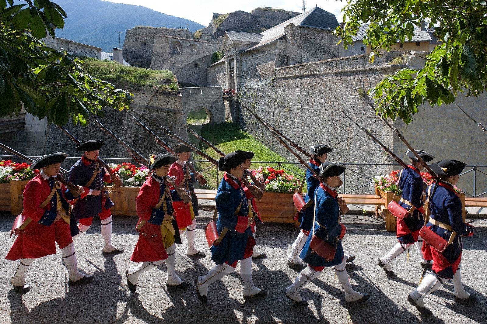Briançon, l'association Les regiments du passé reconstituent la vie civile et militaire
